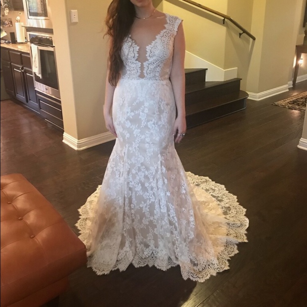 Symphony of Venus lace wedding dress VE8251-10